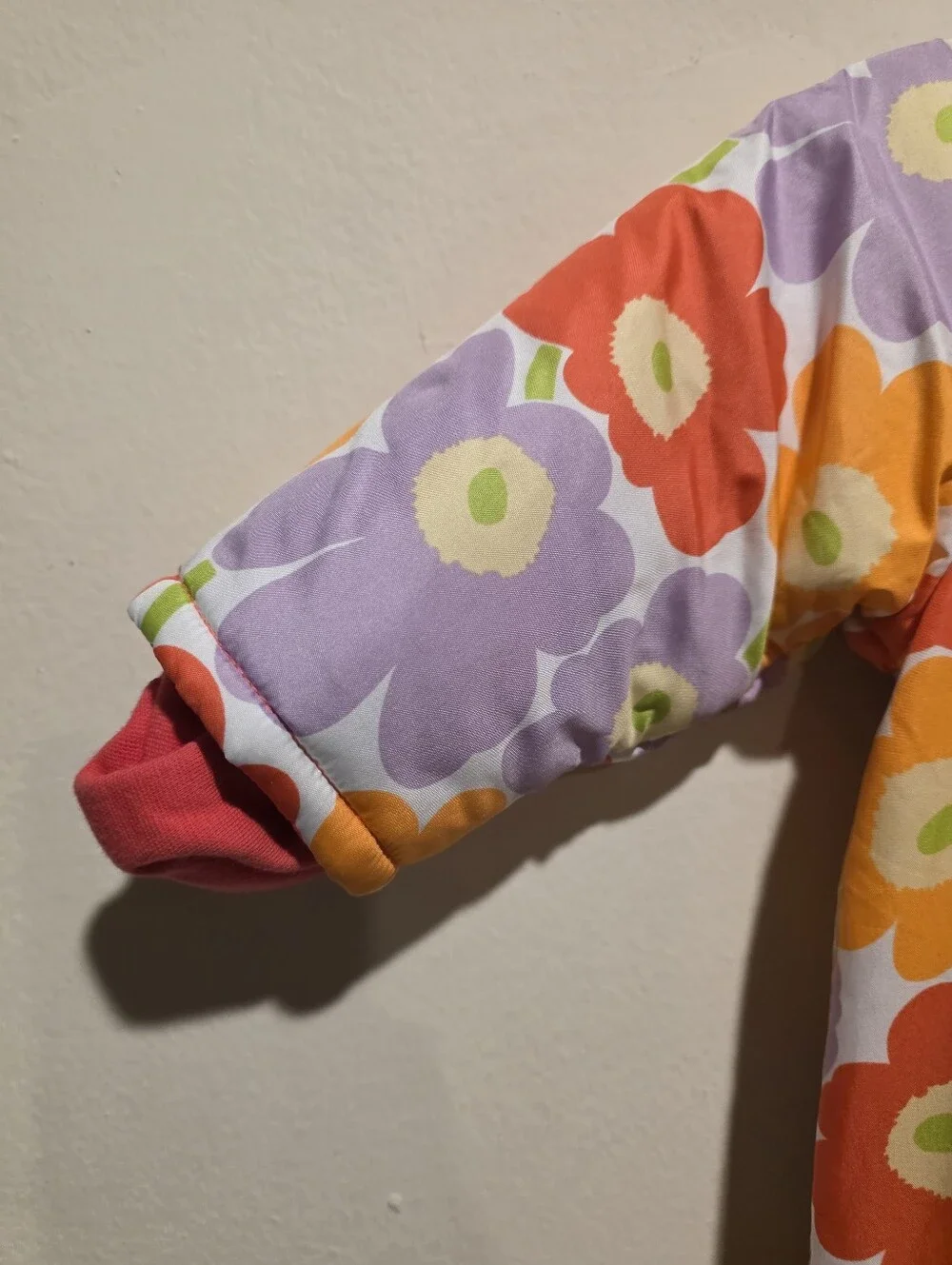 Marimekko infant floral snowsuit, bunting, and puffer pram in size 68 / 6 Months